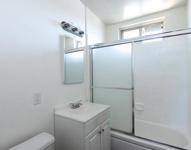 4910 Nautilus Street - Photo Thumbnail 9