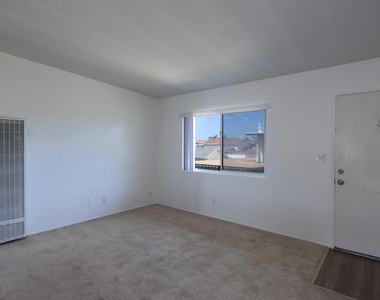 4910 Nautilus Street - Photo Thumbnail 4