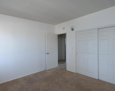 4910 Nautilus Street - Photo Thumbnail 8