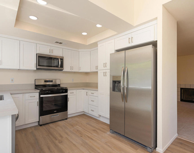 2510 Seadrift Court - Photo Thumbnail 7