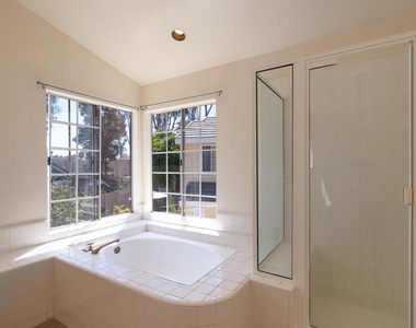 2510 Seadrift Court - Photo Thumbnail 20