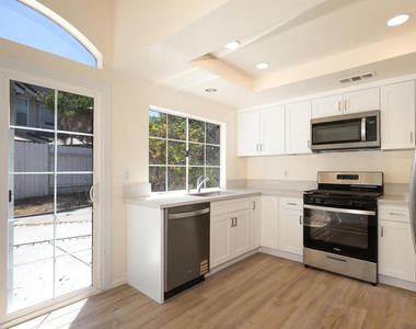 2510 Seadrift Court - Photo Thumbnail 6