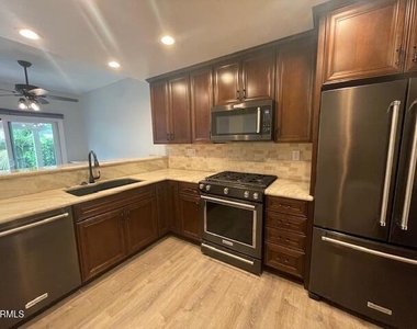 250 Blackfoot Lane - Photo Thumbnail 4