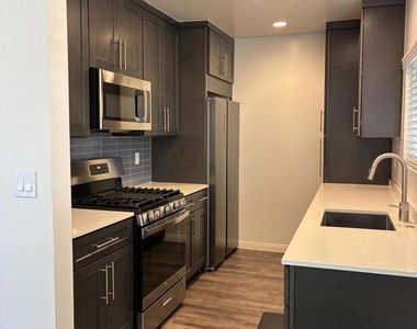 3353 Rexford Street - Photo Thumbnail 10