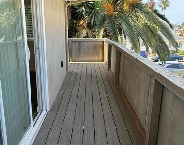 3353 Rexford Street - Photo Thumbnail 3