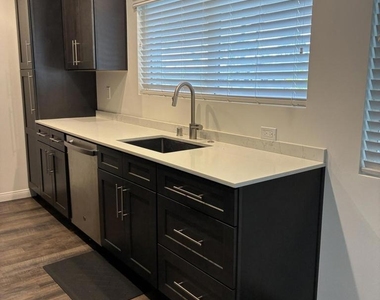 3353 Rexford Street - Photo Thumbnail 8