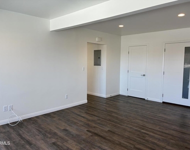 3353 Rexford Street - Photo Thumbnail 5