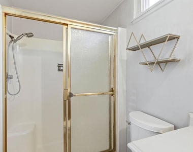 1715 Dewayne Avenue - Photo Thumbnail 16