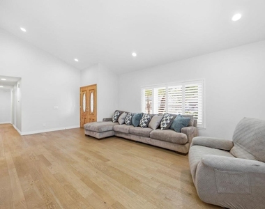 1715 Dewayne Avenue - Photo Thumbnail 3