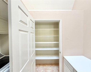 37961 Veranda Way - Photo Thumbnail 17