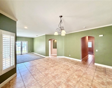 37961 Veranda Way - Photo Thumbnail 9