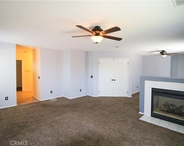 25352 Mountain Springs Street - Photo Thumbnail 12