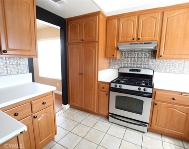 25567 Woodside - Photo Thumbnail 5