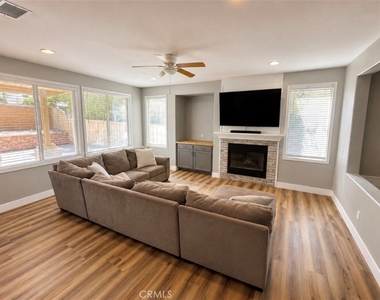 33537 Cedar Creek - Photo Thumbnail 1