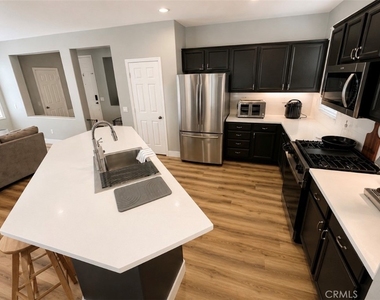 33537 Cedar Creek - Photo Thumbnail 3