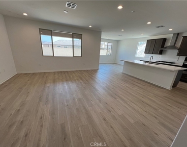 4130 Pioneer - Photo Thumbnail 10