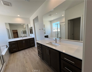 4130 Pioneer - Photo Thumbnail 16