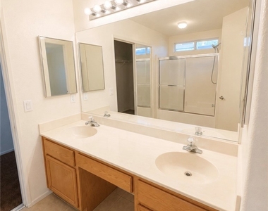 26814 Mountain Glen - Photo Thumbnail 8
