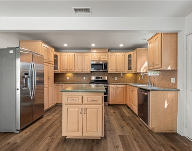 6515 Kenwater - Photo Thumbnail 8