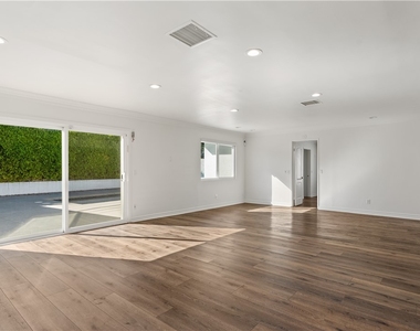 6515 Kenwater - Photo Thumbnail 14