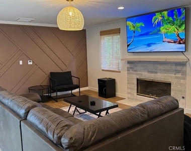 22839 Dolorosa Street - Photo Thumbnail 9
