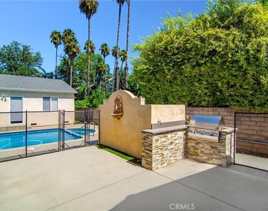 22839 Dolorosa Street - Photo Thumbnail 25