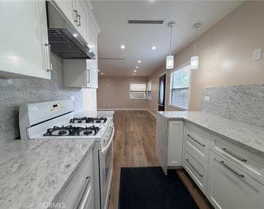 10971 Roscoe - Photo Thumbnail 3