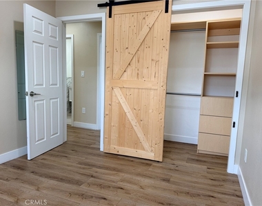 10971 Roscoe - Photo Thumbnail 9