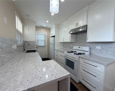 10971 Roscoe - Photo Thumbnail 5