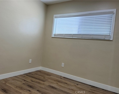 10971 Roscoe - Photo Thumbnail 12