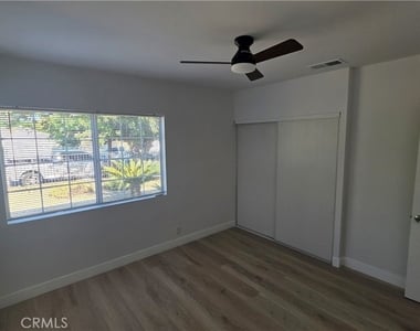 7307 Tyrone - Photo Thumbnail 11