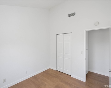 744 N Dillon Street - Photo Thumbnail 17