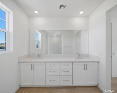 4801 Arroyo Run - Photo Thumbnail 17