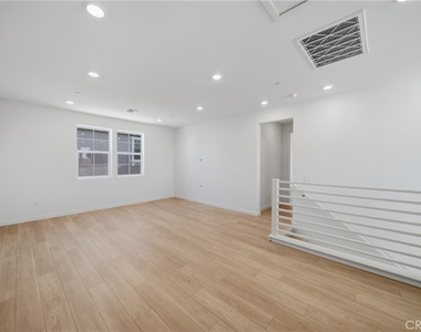 4801 Arroyo Run - Photo Thumbnail 13