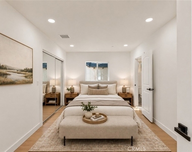 5732 Stansbury Avenue - Photo Thumbnail 6