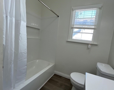 14659 Killion Street - Photo Thumbnail 15