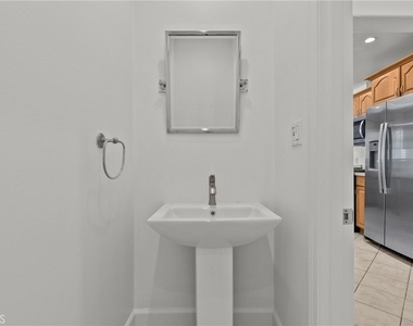 5110 Petit - Photo Thumbnail 16