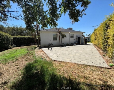 6529 Aura Avenue - Photo Thumbnail 27