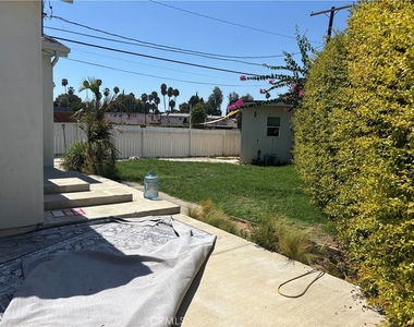 6529 Aura Avenue - Photo Thumbnail 29
