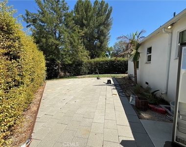 6529 Aura Avenue - Photo Thumbnail 26