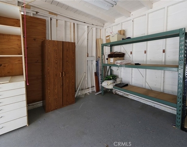 5754 Wish Avenue - Photo Thumbnail 13