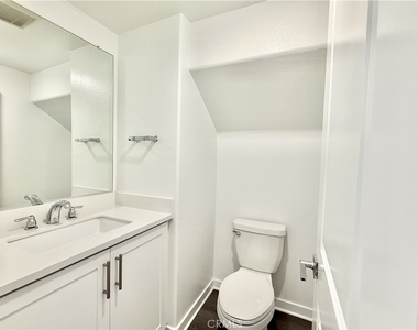 2625 E Forest Paseo - Photo Thumbnail 15