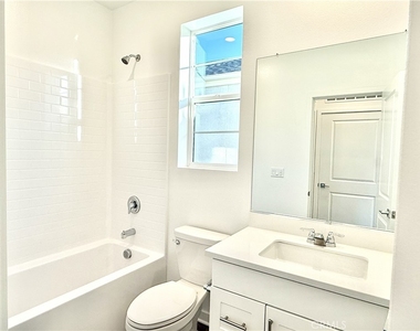 2625 E Forest Paseo - Photo Thumbnail 14