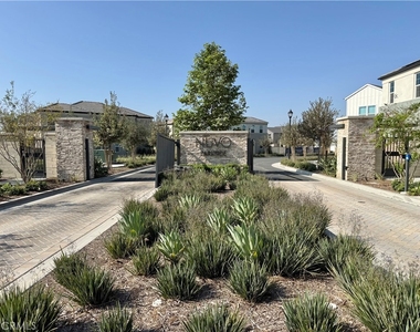 2625 E Forest Paseo - Photo Thumbnail 22