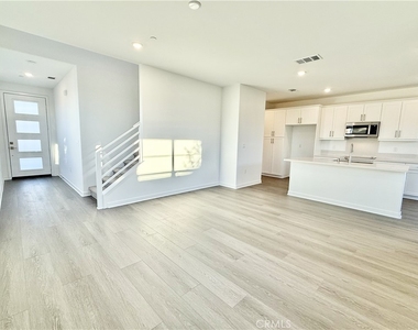 2625 E Forest Paseo - Photo Thumbnail 2
