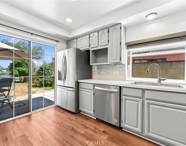 23311 Catskill Ave - Photo Thumbnail 1
