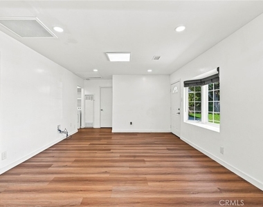 23311 Catskill Ave - Photo Thumbnail 3
