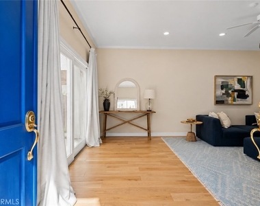 2020 Farrell - Photo Thumbnail 2