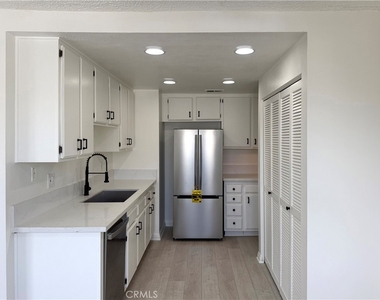 14851 Mulberry - Photo Thumbnail 6