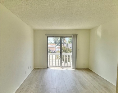14851 Mulberry - Photo Thumbnail 17